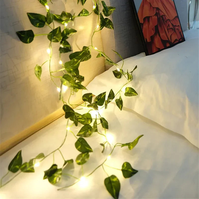 Guirlande Lumineuse Vigne Feuilles Vertes – Fleurs LED à Piles pour Décoration Intérieure